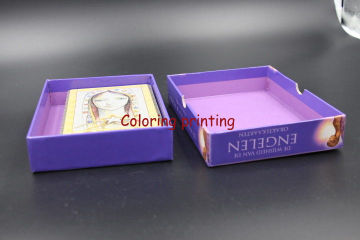 Packaging box with learning cards